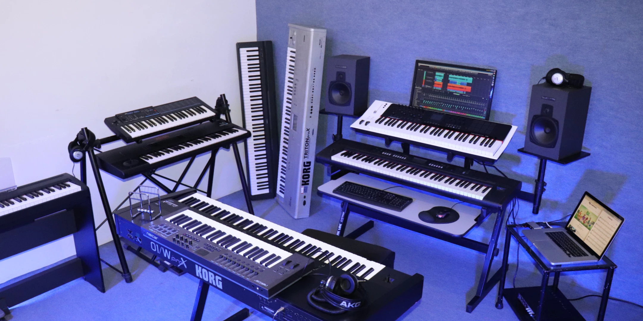 Sala Azul -Sala de formação de piano e teclados de 30m² na LXPRO